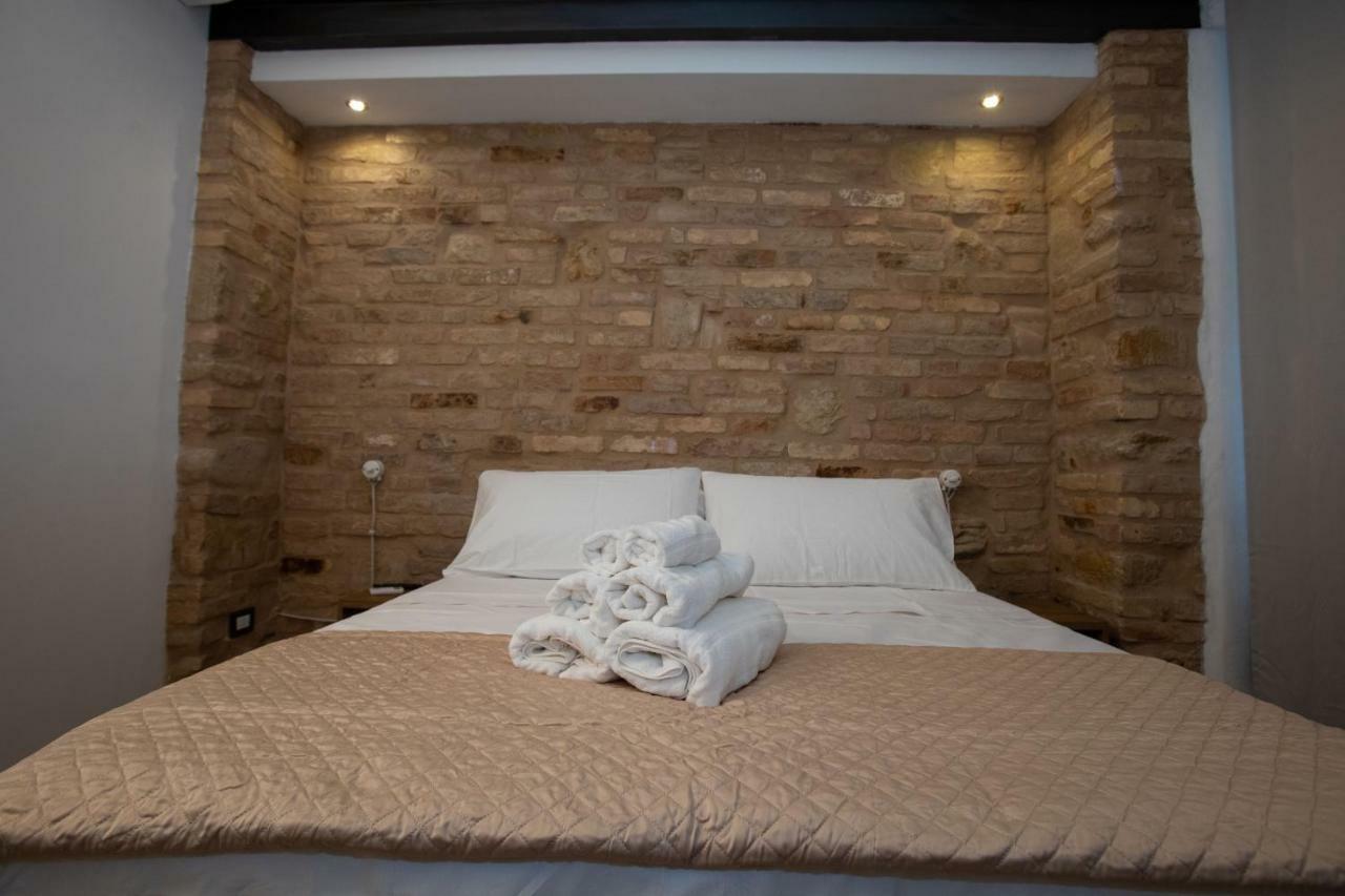 Al 54 Accommodation San Benedetto del Tronto Extérieur photo