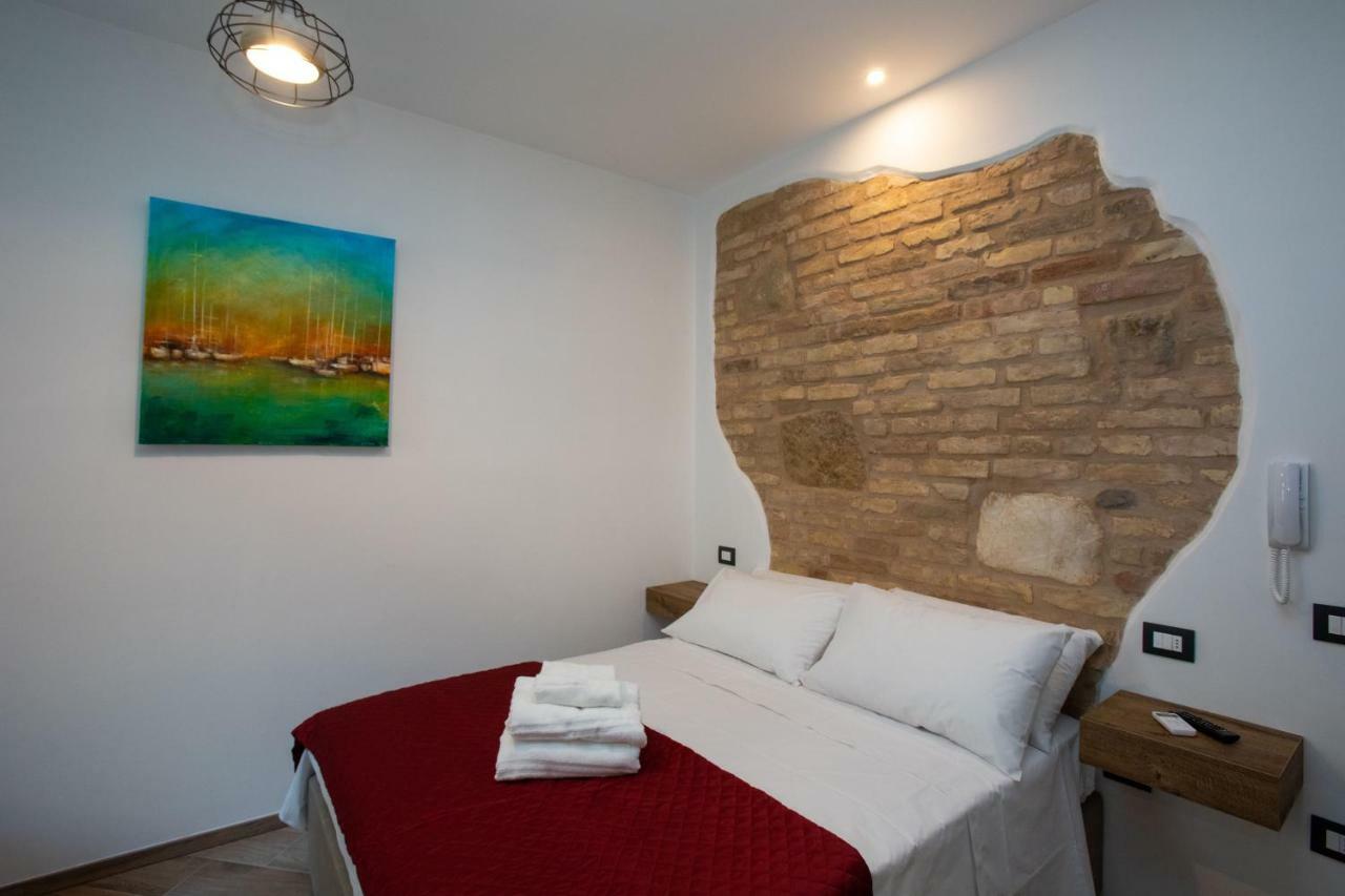 Al 54 Accommodation San Benedetto del Tronto Extérieur photo