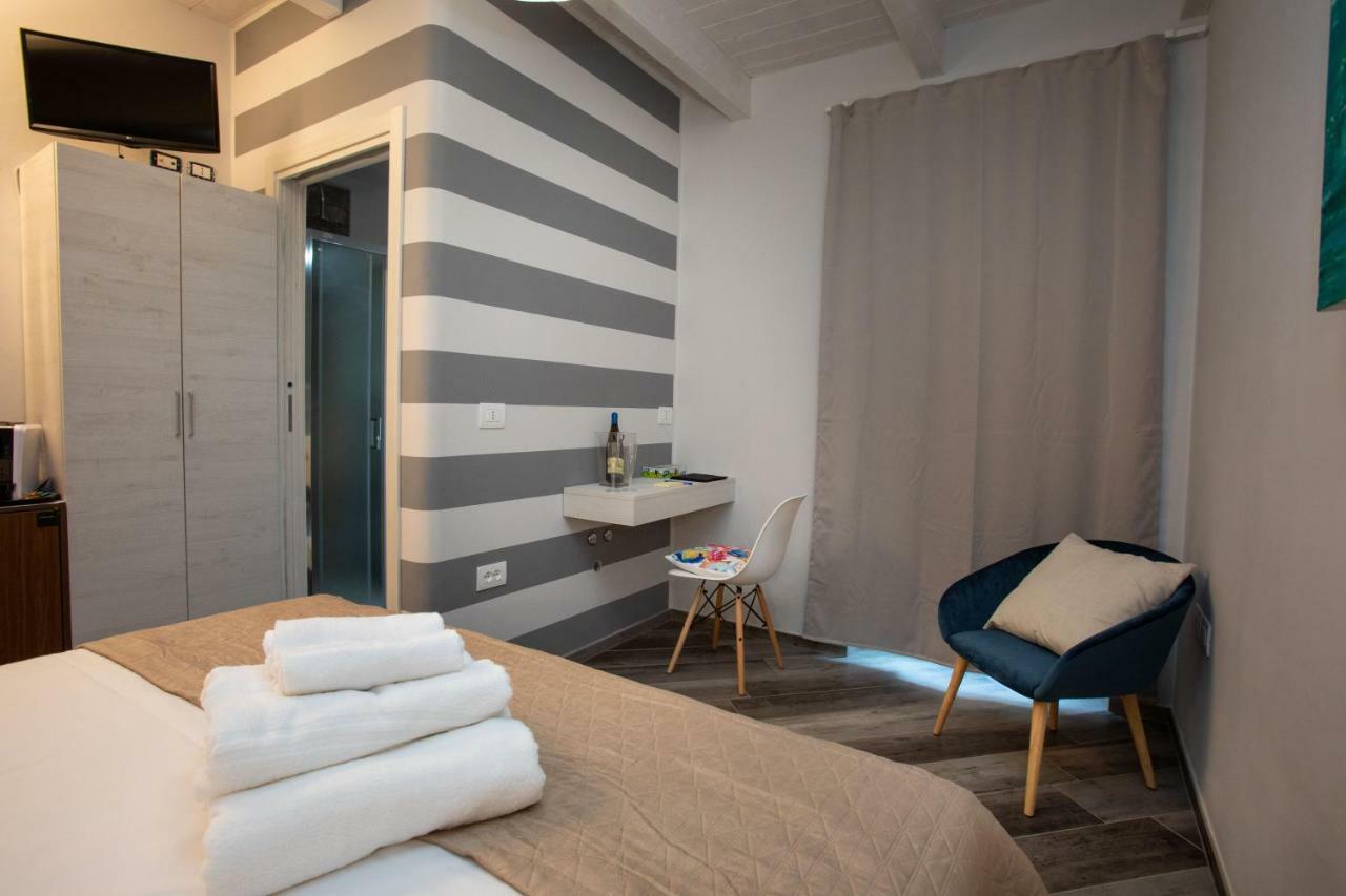 Al 54 Accommodation San Benedetto del Tronto Extérieur photo