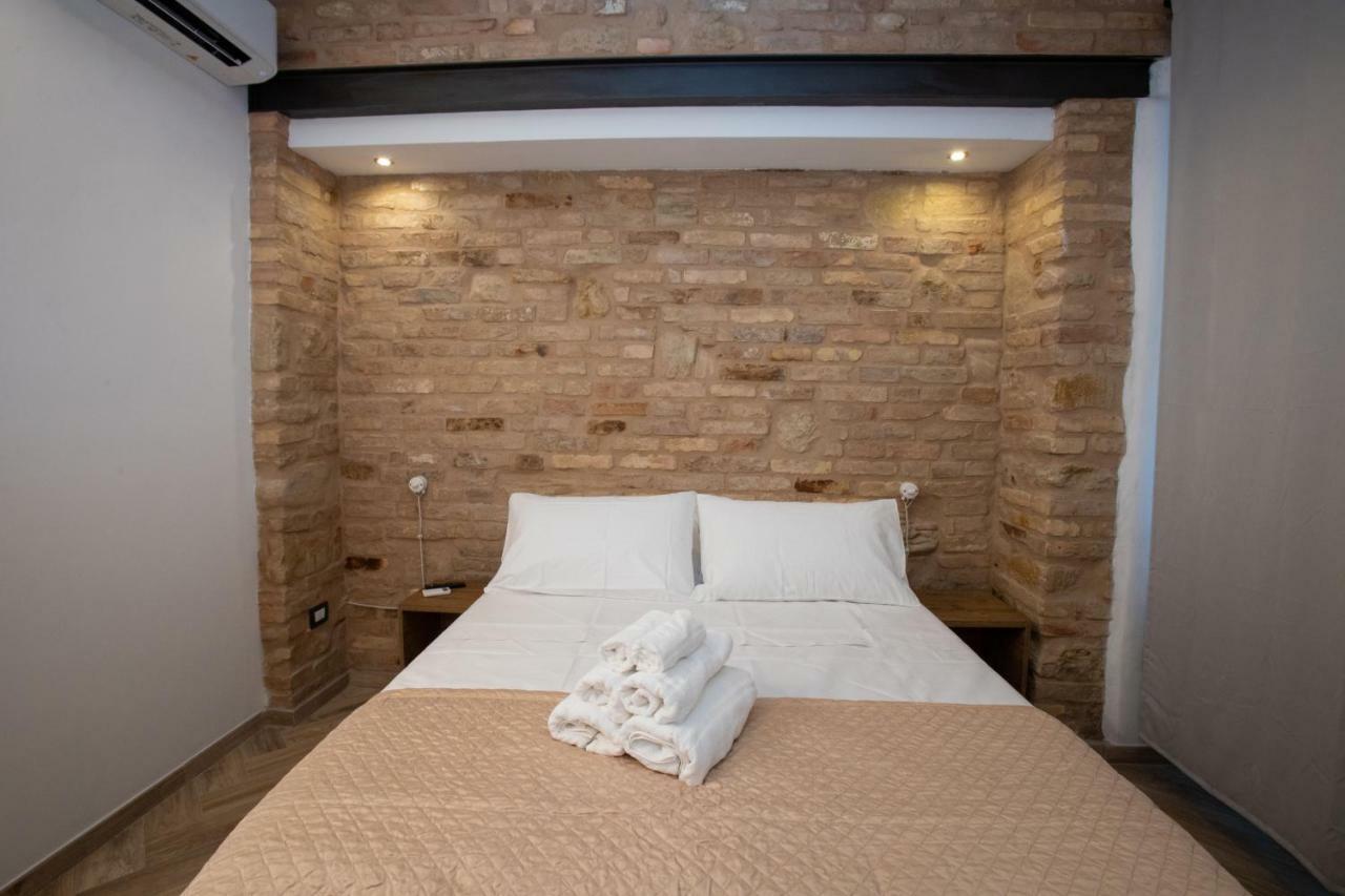 Al 54 Accommodation San Benedetto del Tronto Extérieur photo